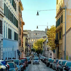 Al Colosseo 226 , Roma Italia