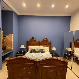 Casa Ferdinando , Nápoles Italia